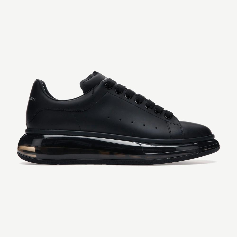 Oversized Black Shiny Sole