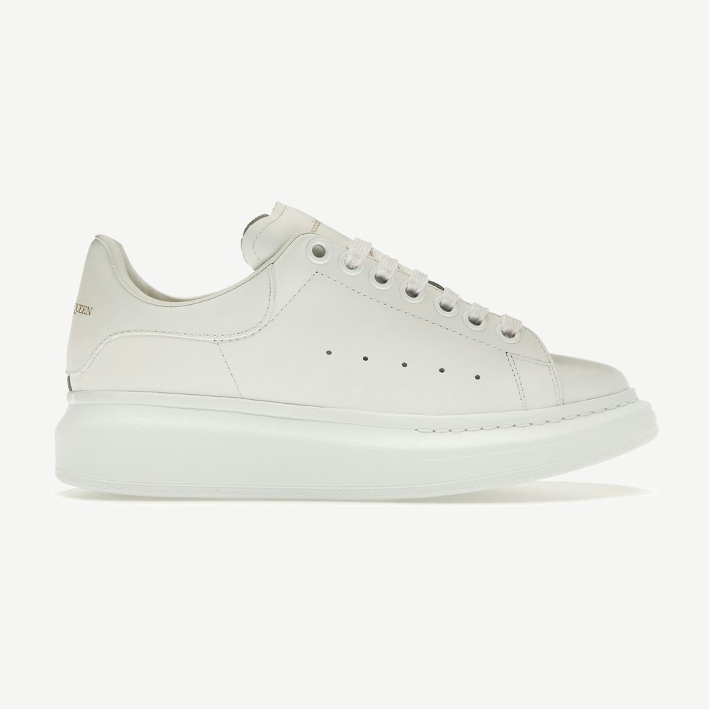 Oversized White W