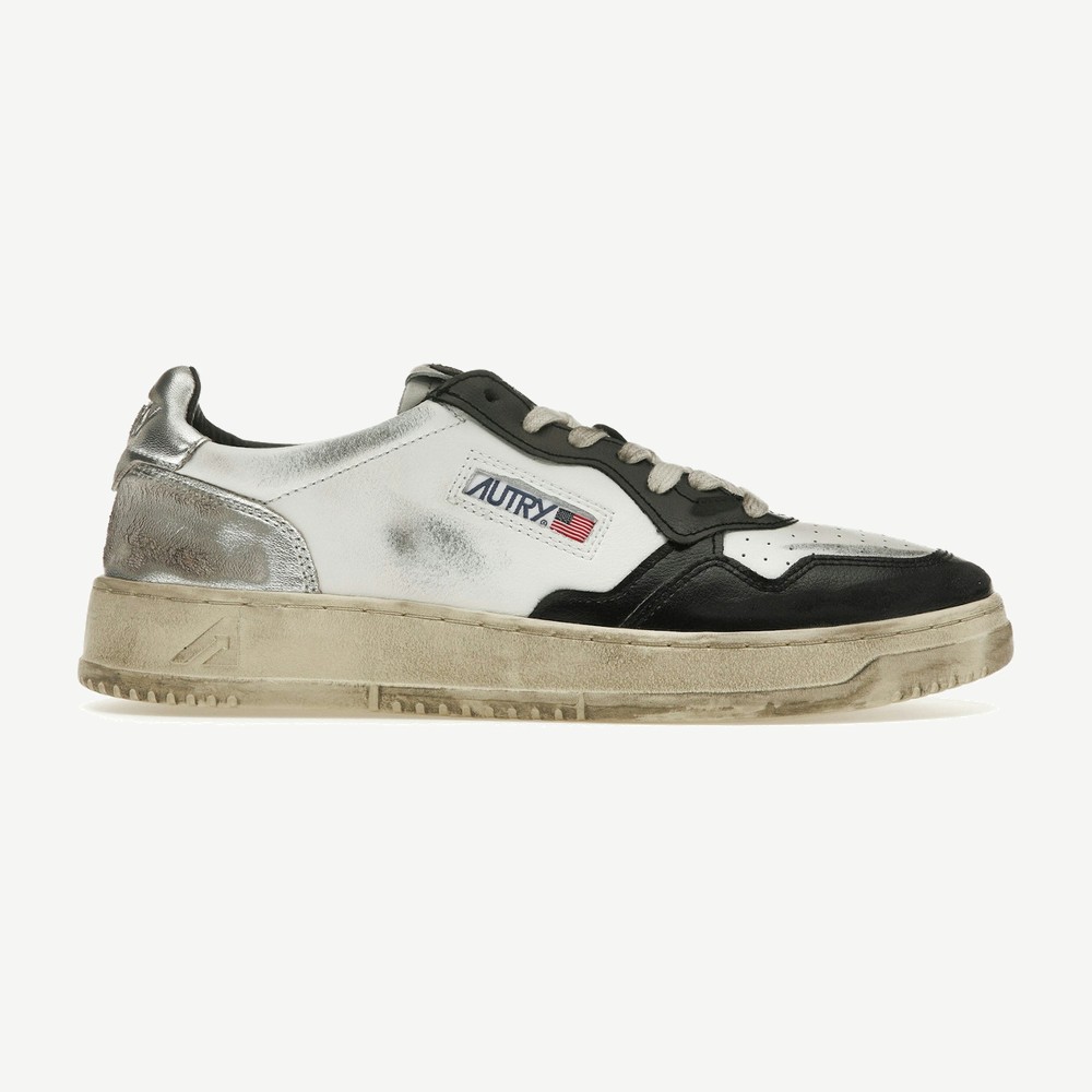 Medalist Leather Low Distressed White Black Silver