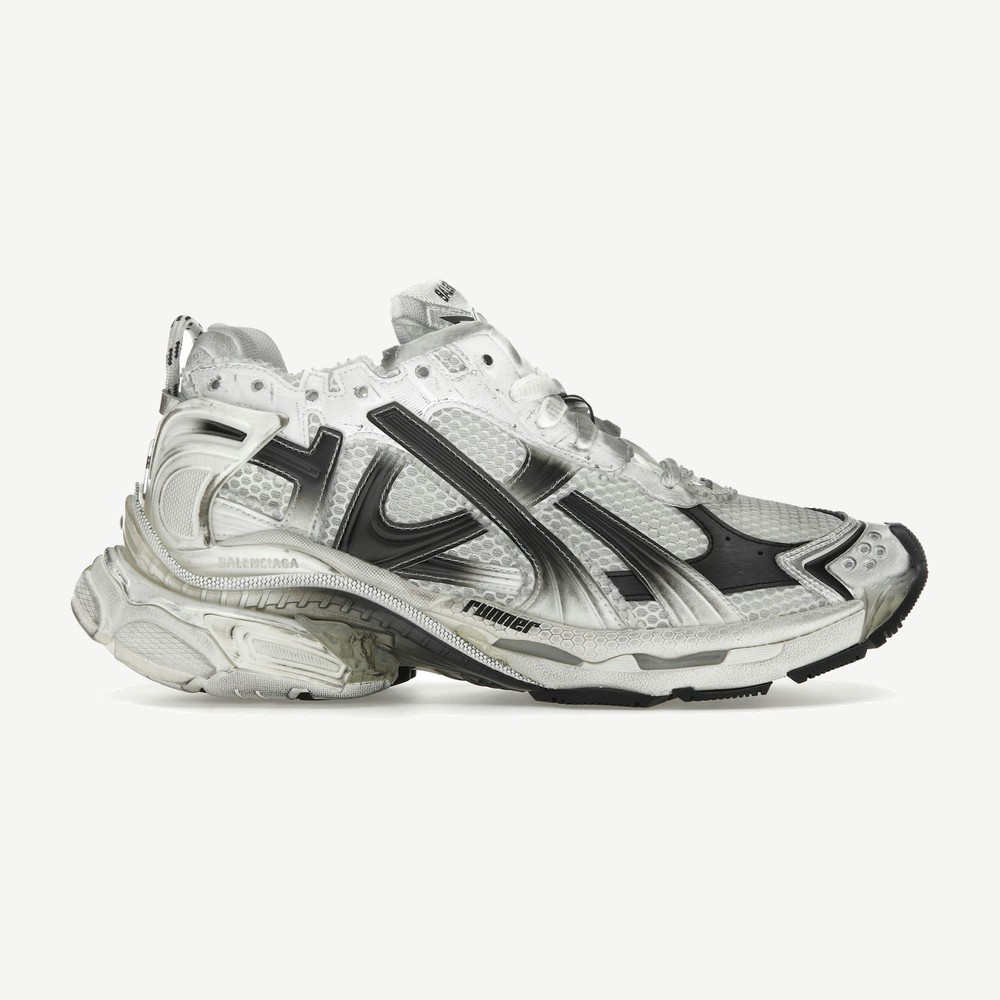 Runner White Black Gradient