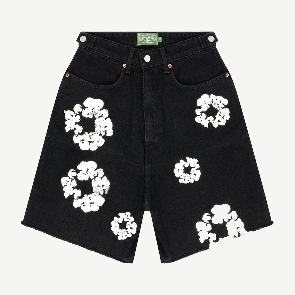 The Cotton Wreath Jean Short Black