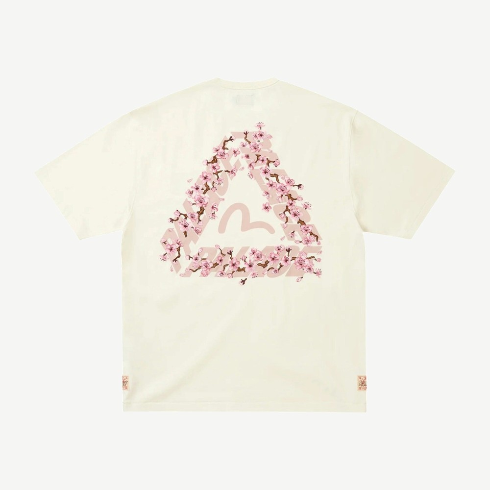 X Evisu Heavy Wash T Shirt Off White